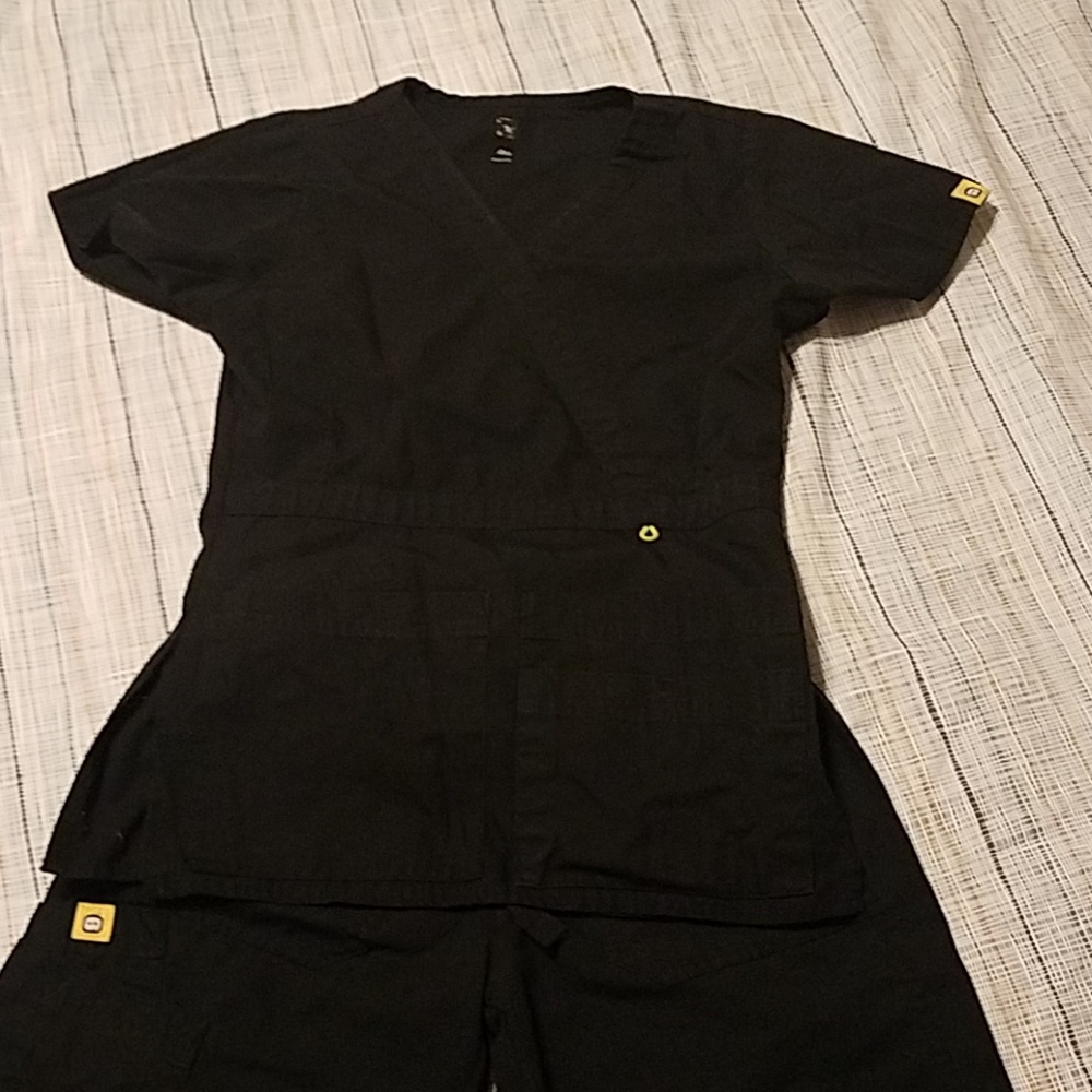 Wonderwink scrub set